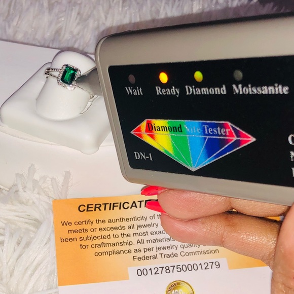 14k white gold vermeil real diamond emerald ring, free appraisal, Christmas goft - Picture 6 of 7